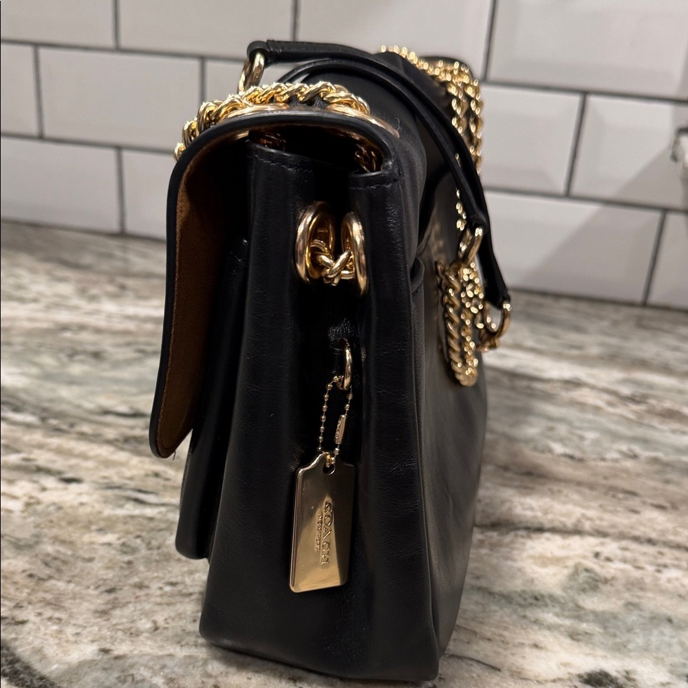 Coach Eloise   Black and Brown Shoulder Bag with Gold Chain - Picture 4 of 7